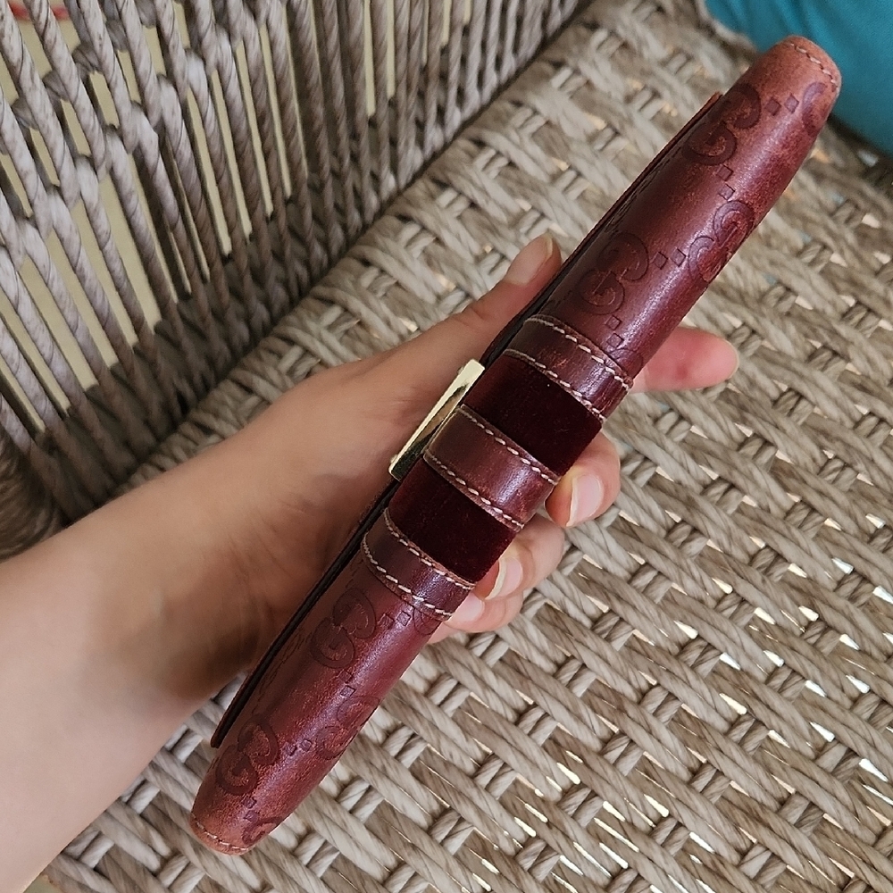 Gucci Vintage Burgundy Leather Wallet - Picture 16 of 17